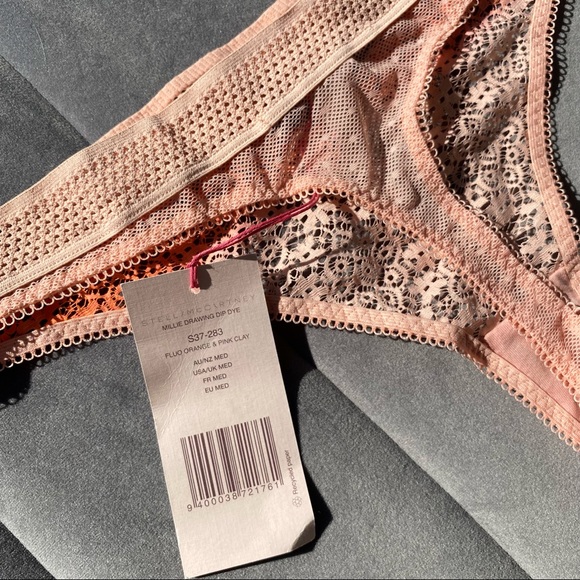 Stella McCartney “Millie Drawing” Dip Dye Thong - Picture 5 of 5
